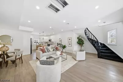 28 Irving St, Montclair, NJ 07042 - Photo 1