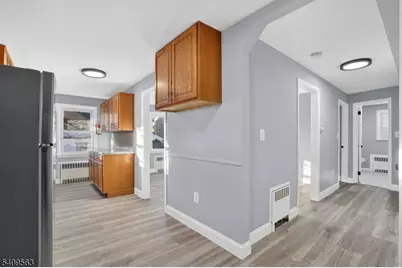 1608 Van Ness Ter #2, Union Township, NJ 07083 - Photo 5