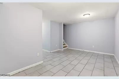 884 S 17th St, Newark, NJ 07108 - Photo 25