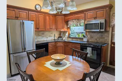 302 Lincoln Ave, Totowa, NJ 07512 - Photo 11