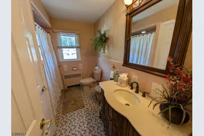 302 Lincoln Ave, Totowa, NJ 07512 - Photo 19