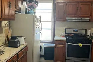 572 4th Ave, Elizabeth, NJ 07202 - Photo 1