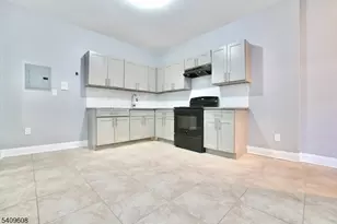 351 Mulberry St, Newark, NJ 07102 - Photo 3