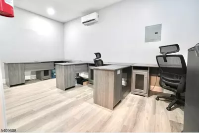 351 Mulberry St, Newark, NJ 07102 - Photo 19