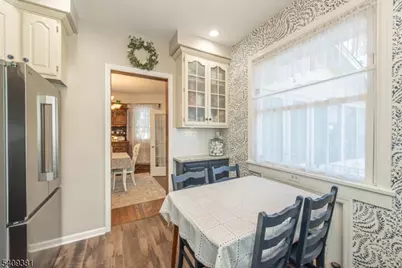 12 Ward Pl, Caldwell, NJ 07006 - Photo 9