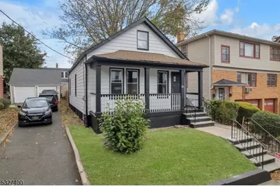 30 Allen St, Irvington, NJ 07111 - Photo 3