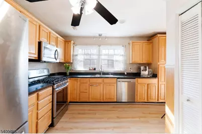 8 Cardinal Ln Apt 2, Hillsborough Township, NJ 08844 - Photo 3