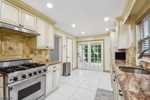 24 Willet St, Bloomfield, NJ 07003 - Photo 9