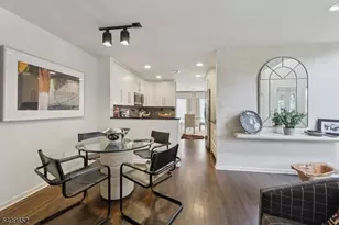 7 Coniston Ct, Wayne Twp., NJ 07470 - Photo 9