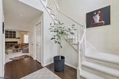 7 Coniston Ct, Wayne Twp., NJ 07470 - Photo 3