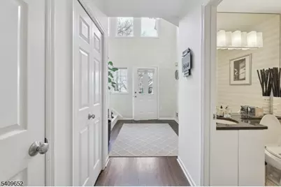 7 Coniston Ct, Wayne Twp., NJ 07470 - Photo 5