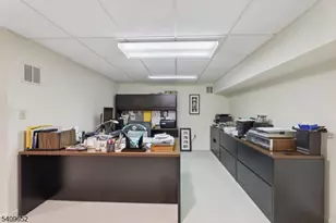 7 Coniston Ct, Wayne Twp., NJ 07470 - Photo 35