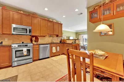 1118 Warrens Way, Wanaque, NJ 07465 - Photo 7