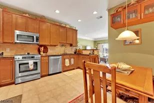 1118 Warren's Way, Wanaque, NJ 07465 - Photo 7