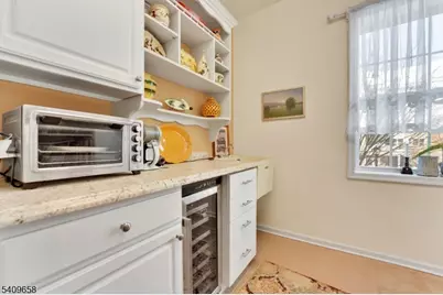 1118 Warrens Way, Wanaque, NJ 07465 - Photo 21