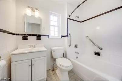 14 Wedgewood Dr, Unit #19, Verona, NJ 07044 - Photo 13