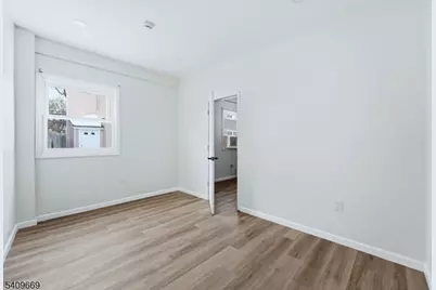 72 N 13th St, Newark, NJ 07107 - Photo 39