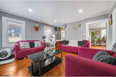 33 Beaumont Pl, Newark, NJ 07104 - Photo 5