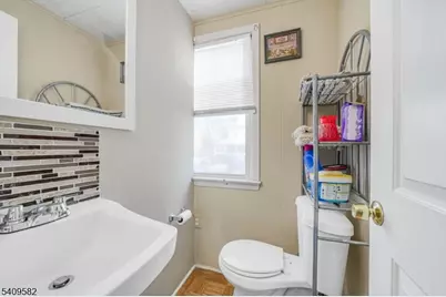 33 Beaumont Pl, Newark, NJ 07104 - Photo 13