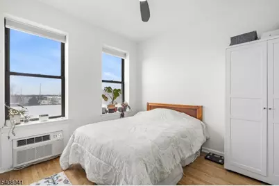 43 Van Wagenen Ave #2F, Jersey City, NJ 07306 - Photo 11