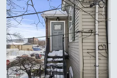 17 Holsman St, Paterson, NJ 07522 - Photo 23