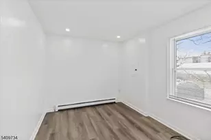 17 Holsman St, Paterson, NJ 07522 - Photo 13