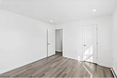 17 Holsman St, Paterson, NJ 07522 - Photo 11