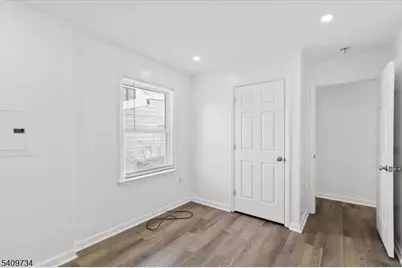 17 Holsman St, Paterson, NJ 07522 - Photo 21