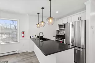 17 Holsman St, Paterson, NJ 07522 - Photo 5