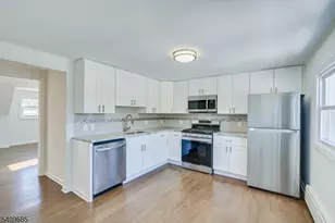 432 Rosetta Pl, Union Township, NJ 07083 - Photo 7