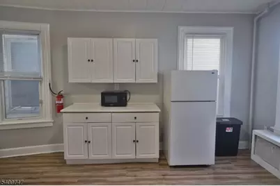 241 N 8th St, Prospect Park, NJ 07508 - Photo 7