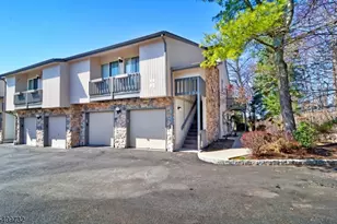 30 Paris Cir, West Orange Township, NJ 07052 - Photo 3