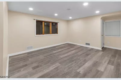 2604 Parkway Avenue, Linden, NJ 07036 - Photo 3