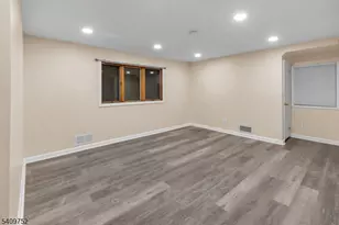 2604 Parkway Ave, Linden, NJ 07036 - Photo 3