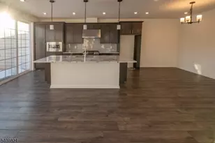 601 Charleston Dr, Monroe Township, NJ 08831 - Photo 7