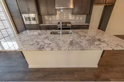 601 Charleston Dr, Monroe Township, NJ 08831 - Photo 21