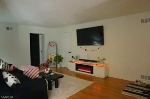 2007A Stonegate Ln, Stanhope, NJ 07874 - Photo 3