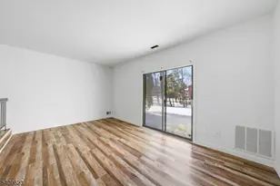 303 Maplecrest Rd, Edison Twp., NJ 08820 - Photo 9