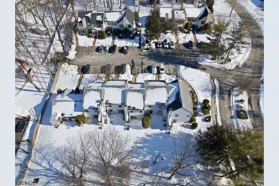 303 Maplecrest Rd, Edison Twp., NJ 08820 - Photo 43