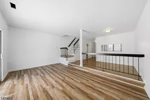 303 Maplecrest Rd, Edison Twp., NJ 08820 - Photo 11