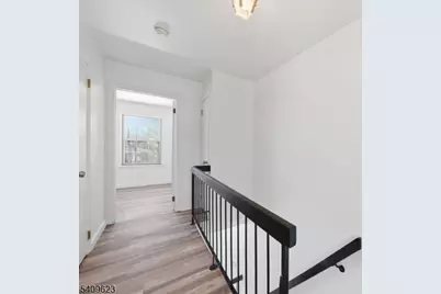 303 Maplecrest Rd, Edison Twp., NJ 08820 - Photo 31