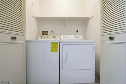 303 Maplecrest Rd, Edison Twp., NJ 08820 - Photo 33