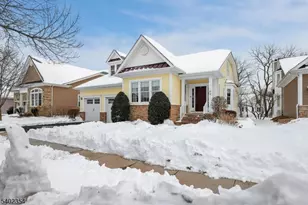 64 Bedford Dr, Montgomery Township, NJ 08558 - Photo 3