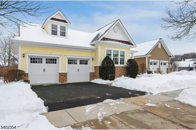 64 Bedford Dr, Montgomery Township, NJ 08558 - Photo 5