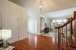 64 Bedford Dr, Montgomery Township, NJ 08558 - Photo 9