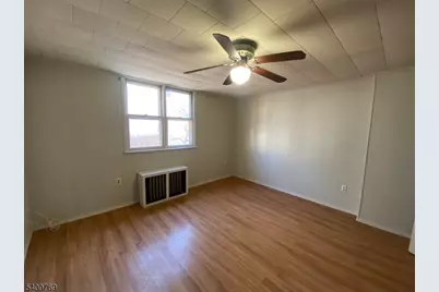 310 Center St, Elizabeth, NJ 07202 - Photo 1