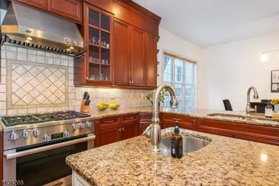 3 Christopher Ct, Montclair, NJ 07042 - Photo 17