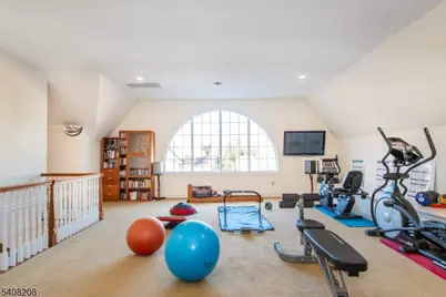 3 Christopher Ct, Montclair, NJ 07042 - Photo 5