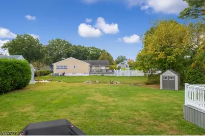 279 Madison Hill Rd, Clark Township, NJ 07066 - Photo 27