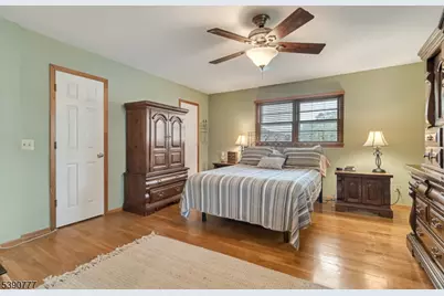 279 Madison Hill Rd, Clark Township, NJ 07066 - Photo 13